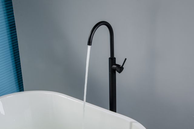 floor mount tub filler